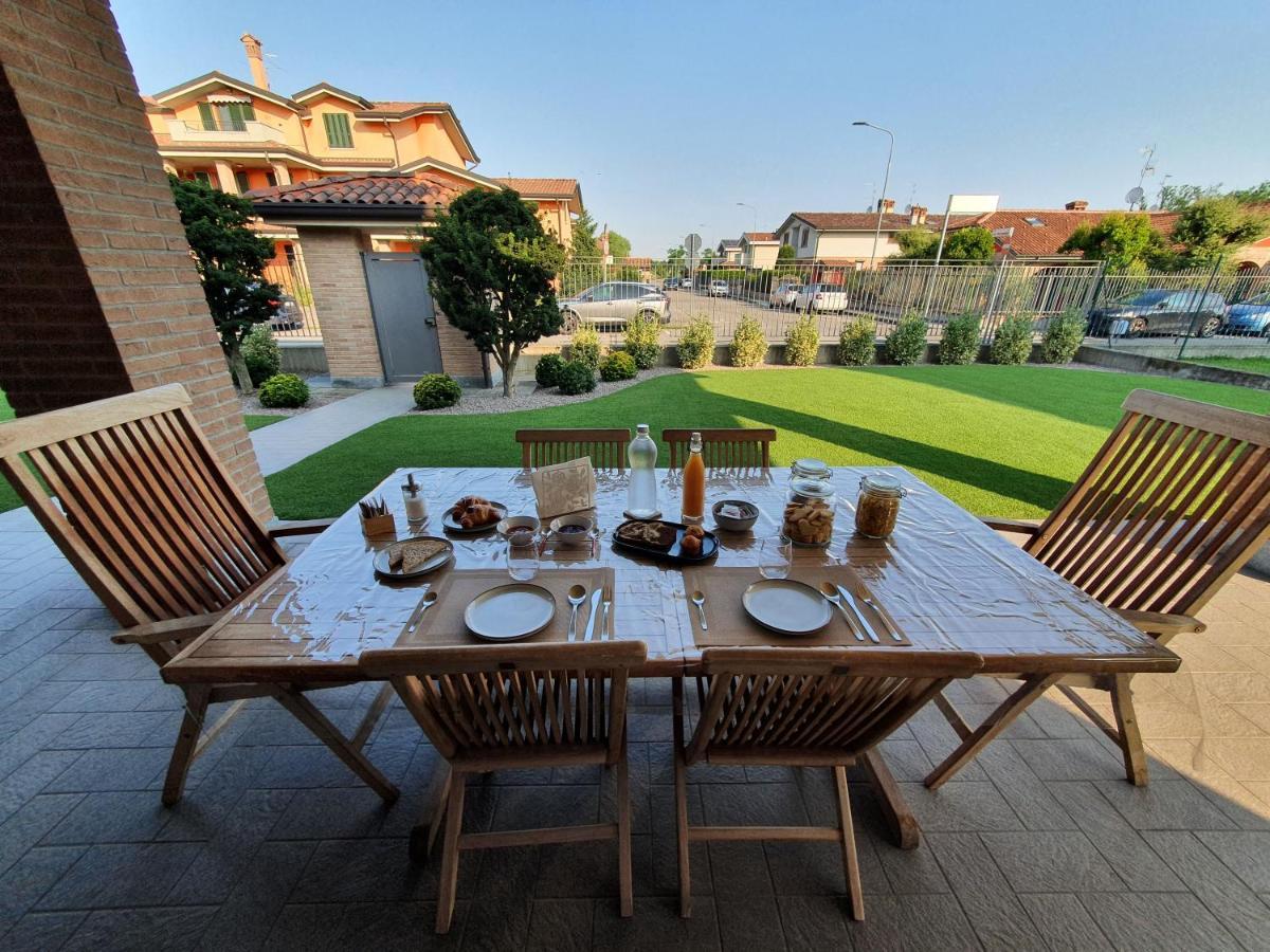 B&B Casa Sara Cassano dʼAdda Εξωτερικό φωτογραφία
